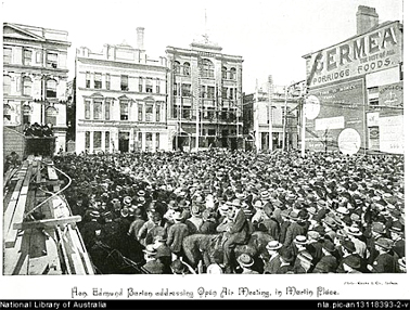 Hon Edmund Barton addressing Open Air Meeting in Martin Place on Federal Referendum c.1899. SLNSW.