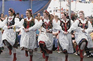 Folk dancing at the 2008 Oktoberfest