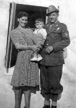 Pietro Berton with wife Gina and son Errildo, 1943. Courtesy Griffith Italian Museum