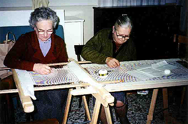 Possagno lace teachers, Armida Dal Favero and Cecilia Biron photographed working on filato lace in 1996. Photograph by Robyn Oliver.