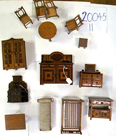 Miniature dolls' furniture, c.1916-18