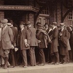 Internees at Moss Vale Station. Berrima District Museum